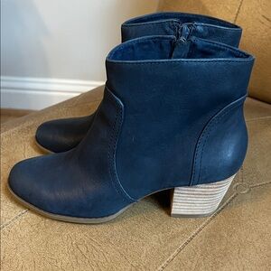 Sole Society Romy Washed Navy Booties 6.5
